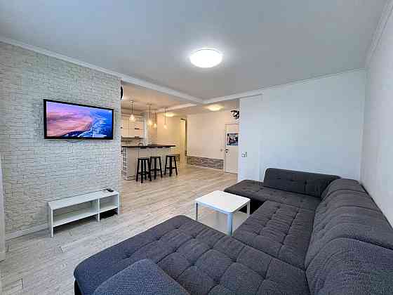 Продаж 3к квартири Осокорки Позняки Єлизавети Чавдар Киев