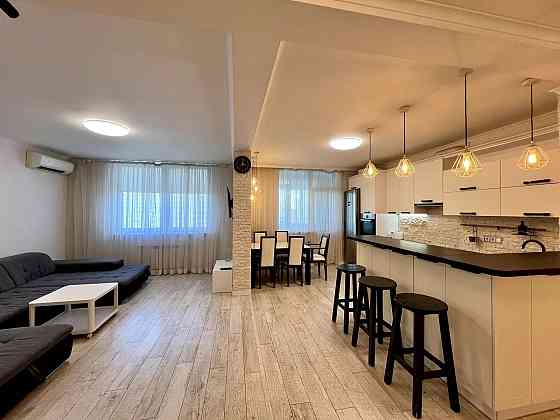 Продаж 3к квартири Осокорки Позняки Єлизавети Чавдар Киев