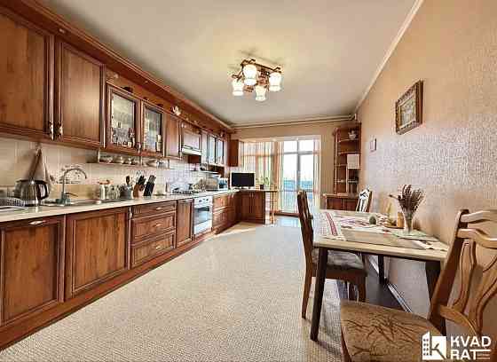 Продається простора 2кім квартира, індивідуальне опалення Іvano-Frankivsk