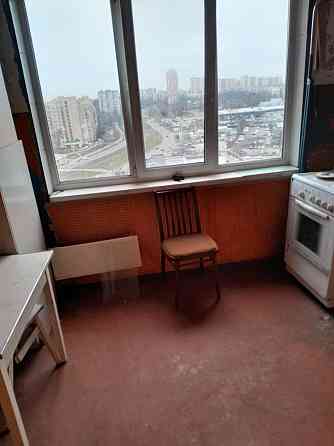 Продаж 2 кімнатної квартири на Махова . Святопетрівське (Києво-Свят.р-н)