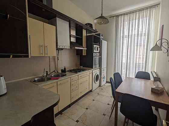 Оренда 3 кімнатної квартири, вулиця Шота Руставелі Lviv