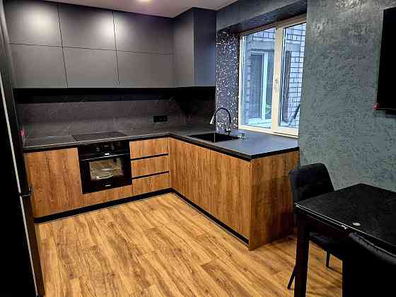 СДАМ 2к (кухня студия+1к) ул. Владимира  Антоновича 4.  25000 грн Дніпро