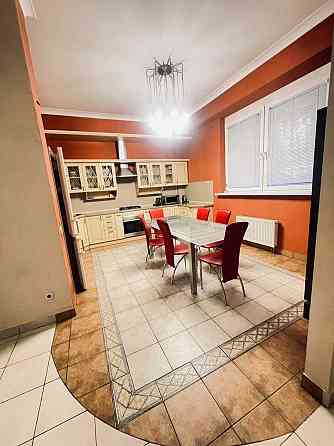 Оренда квартири в центрі на вул. Валова Lviv