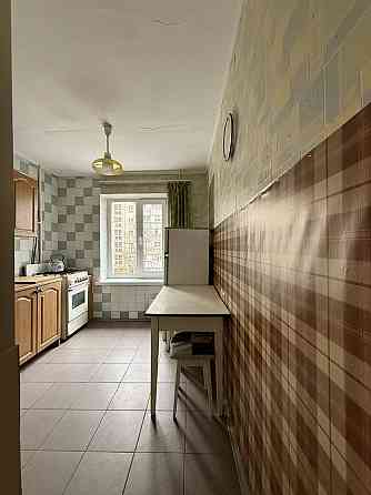 Аренда. Метро Вырлица. ул.Бажана 9В. Киев