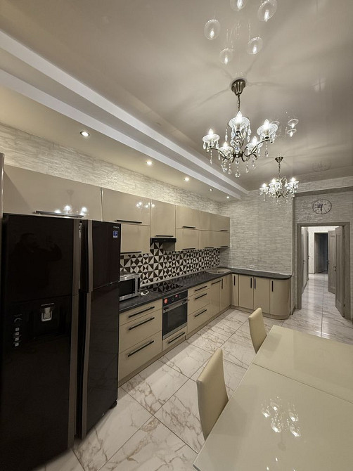 Сдается 4 комнатная квартира. Закрытый двор. Новый дом. Славянск. Славянск - изображение 2