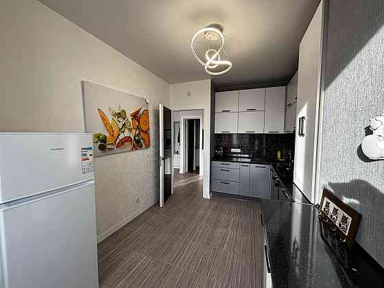 Оренда! Сучасна велика квартира з дизайнерським ремонтом! Софиевская Борщаговка