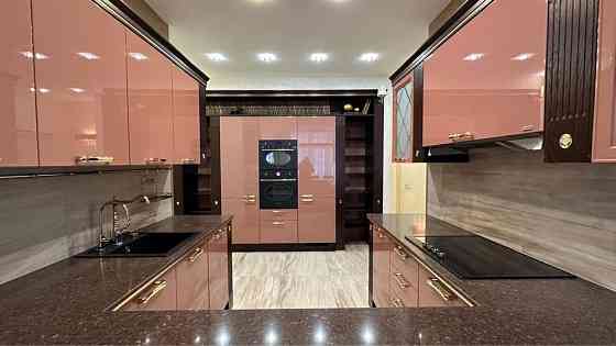 Новопечерськи Липки, вул . Андрія Верхонляда 7( Драгомирова) Киев