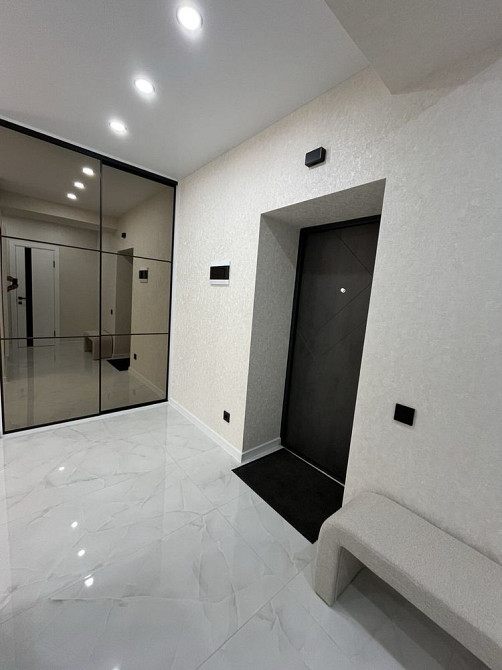 Стильна квартира з ремонтом, меблями і технікою на Виставці Khmelnytskyi - photo 5