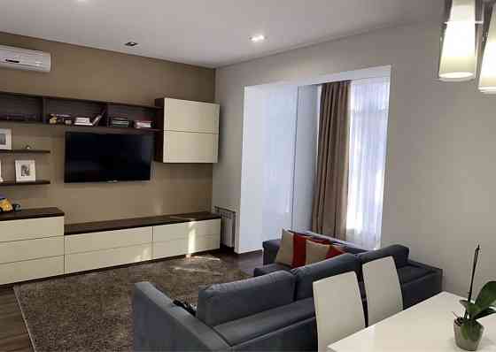 Продається простора євро 2 кімнатна квартира в Ірпені. До Києва 15 хв Ирпень