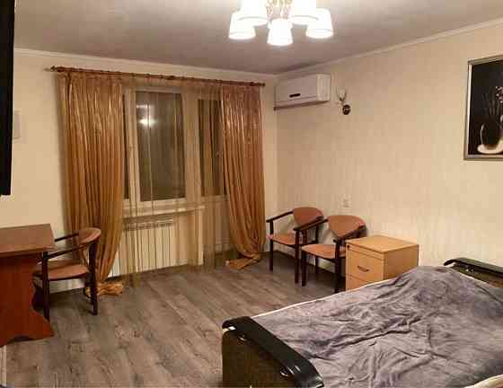 Продам 1-кімнатну квартиру у затишному та зеленому районі ж/м Тополь-2 Днепр