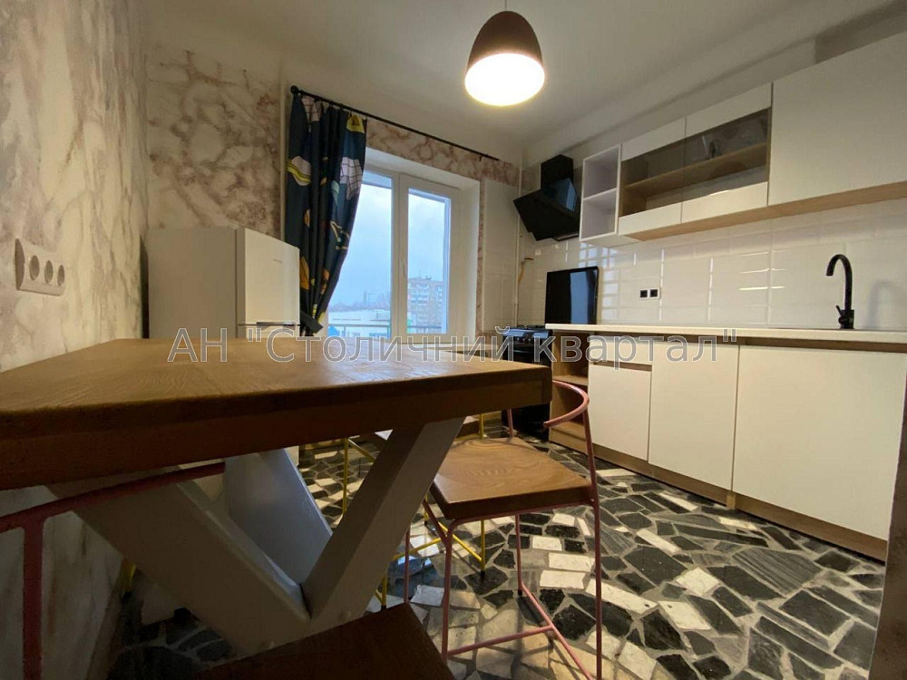 Куренівка вулиця Петропавлівська 6 Киев - изображение 7