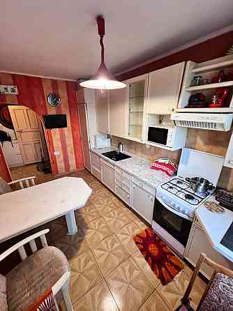 Затишна 3-кімнатна з ремонтом навпроти Вектору Трускавец