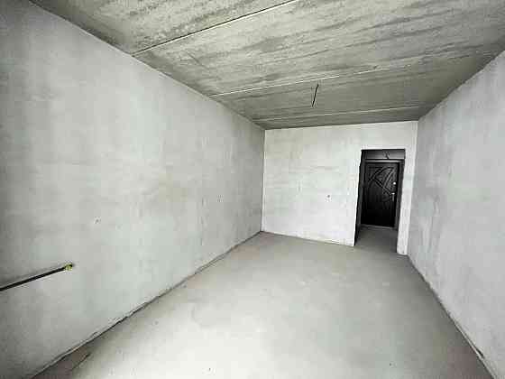 Продам простору 1к в новобудові , якісний забцдовник , програми ОК Khmelnytskyi