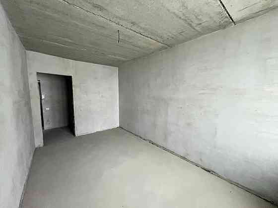 Продам простору 1к в новобудові , якісний забцдовник , програми ОК Khmelnytskyi