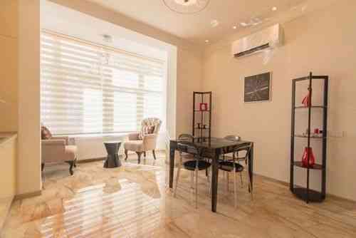 Печерськ , Новопечерськи ліпки , вул . А.Верхогляда 20 Киев