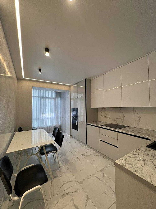 Оренда 1 кімнатної квартири в ЖК Містечко центральне Ивано-Франковск - изображение 1