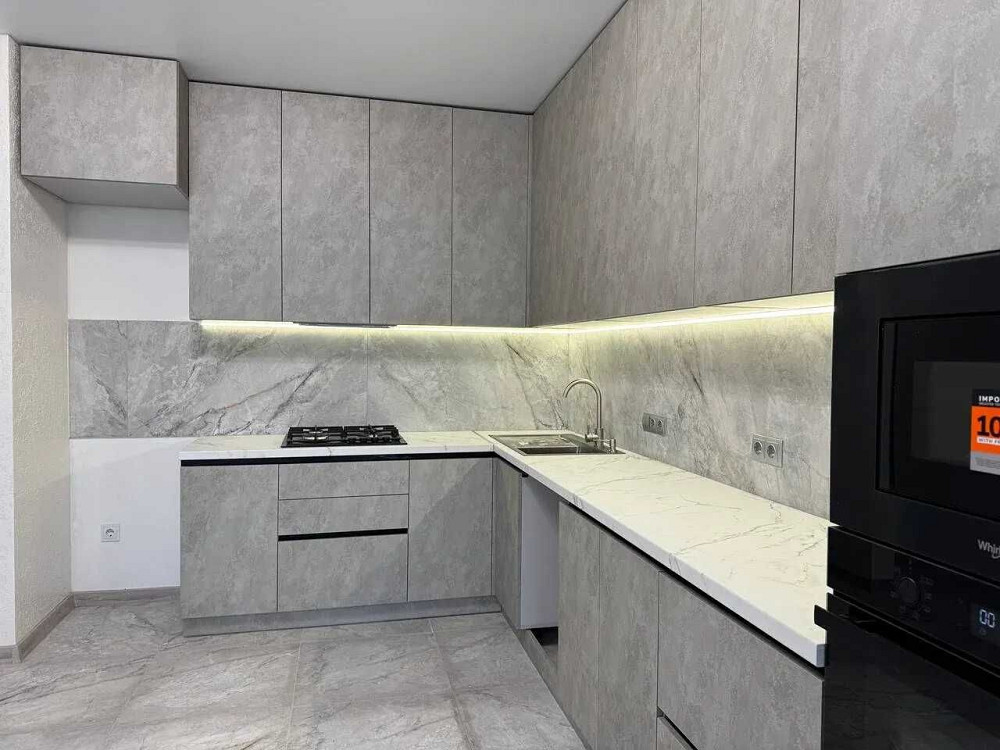 Затишна двокімнатна поблизу парку Шевченка! Ивано-Франковск - изображение 1