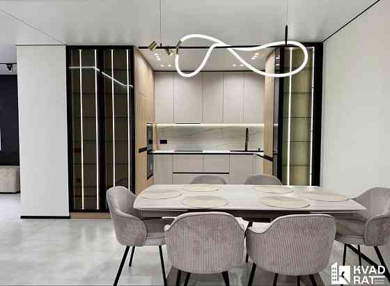 Продаю стильну 2кім +кухня студія з дизайнерським ремонтом Івано-Франківськ