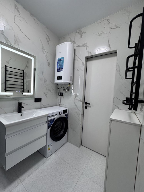 Сучасна квартира з новим ремонтом! Сертифікат ТАК! Прописаних Немає!! Ірпінь - зображення 6