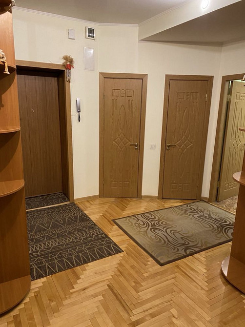 3к квартира 77.6 кв.м, є гараж вул.Жуковського. Власник Запорожье - изображение 1