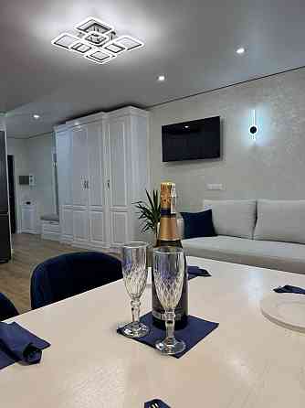 1кімнатна біля ОЗЕРА Manhattan UР Івано-Франківськ