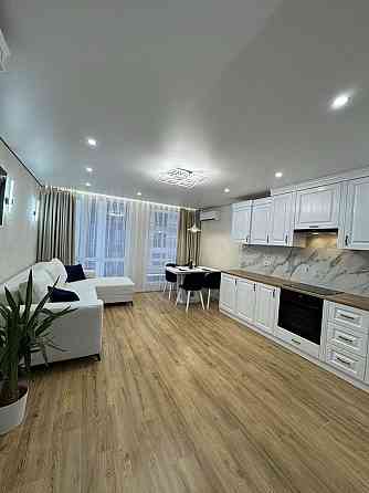 1кімнатна біля ОЗЕРА Manhattan UР Івано-Франківськ