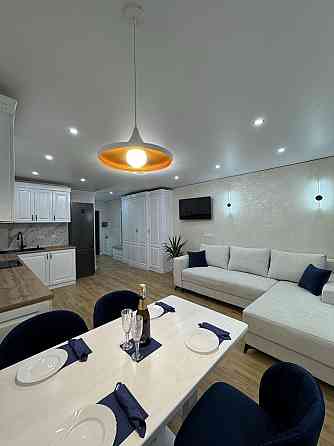 1кімнатна біля ОЗЕРА Manhattan UР Івано-Франківськ