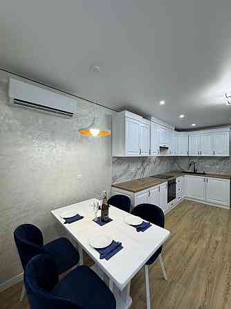 1кімнатна біля ОЗЕРА Manhattan UР Івано-Франківськ