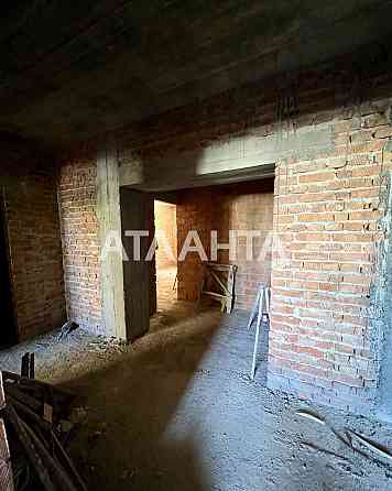 3  кімн, 1 поверх в районі ТЦ Депот Чернівці