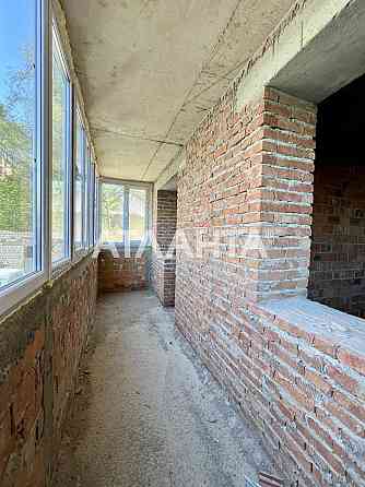 3  кімн, 1 поверх в районі ТЦ Депот Чернівці