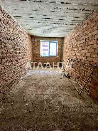 3  кімн, 1 поверх в районі ТЦ Депот Чернівці