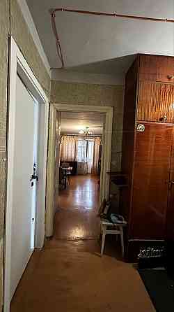 Квартира під ремонт, 3 кімнати! Рієлторам не турбувати! Чернигов