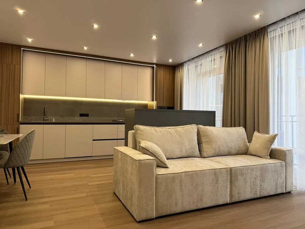 Двокімнатна з стильним ремонтом біля річки Ивано-Франковск - изображение 2