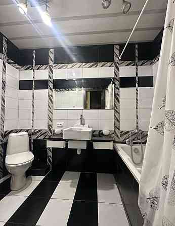 Оренда 3 кімнатної квартири Виставка Khmelnytskyi