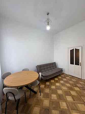 Оренда просторої квартири по вул. Героїв УПА. Кухня-студія + спальня. Lviv