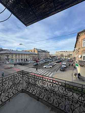 Оренда просторої квартири по вул. Героїв УПА. Кухня-студія + спальня. Lviv