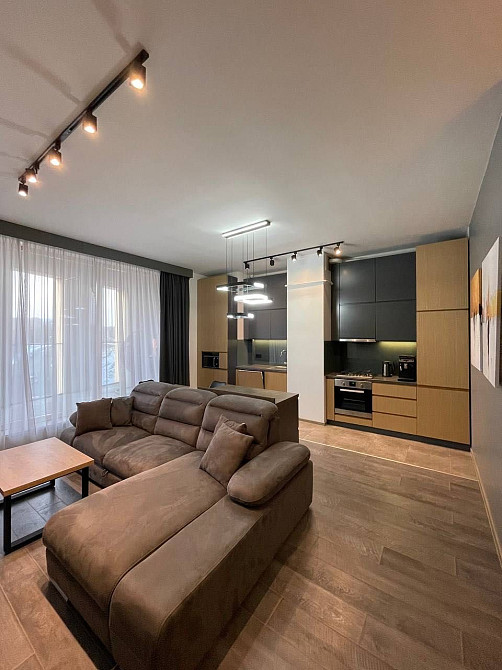 Оренда 1к кв з терасою ЖК Forum Apartments вул Під Дубом Центр Львів - зображення 2