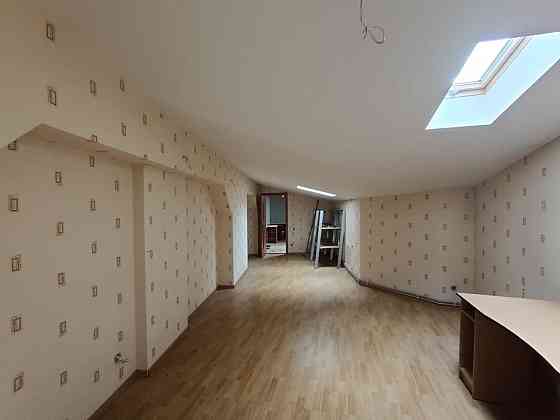 Продаж 5 кімнатної квартири по вулиці Стороженка Львов