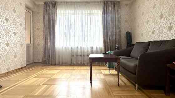 Продаж двокімнатної квартири на Березинці в житловому стані. Днепр