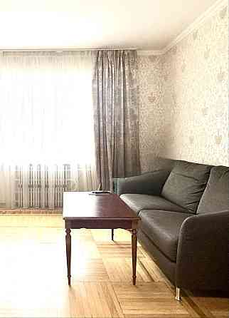 Продаж двокімнатної квартири на Березинці в житловому стані. Днепр