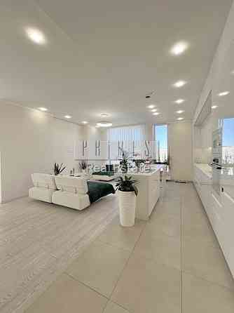 Продаж 3-к квартири з якісним ремонтом у світлих тонах Дегтярівська 17 Kyiv