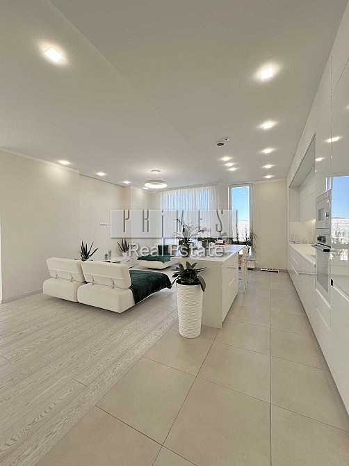 Продаж 3-к квартири з якісним ремонтом у світлих тонах Дегтярівська 17 Kyiv - photo 2