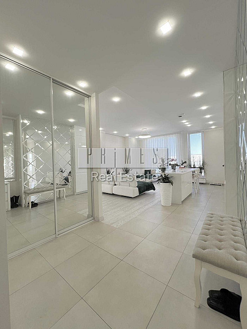 Продаж 3-к квартири з якісним ремонтом у світлих тонах Дегтярівська 17 Kyiv - photo 1