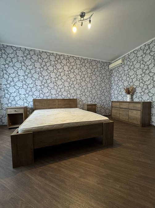 Оренда 3-к Севастопольська площа Новий Будинок Київ - зображення 1