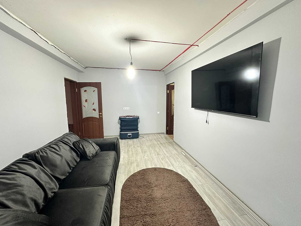 Простора 3-кімнатна квартира бульвар Миколи Руденка 22 Київ - зображення 3