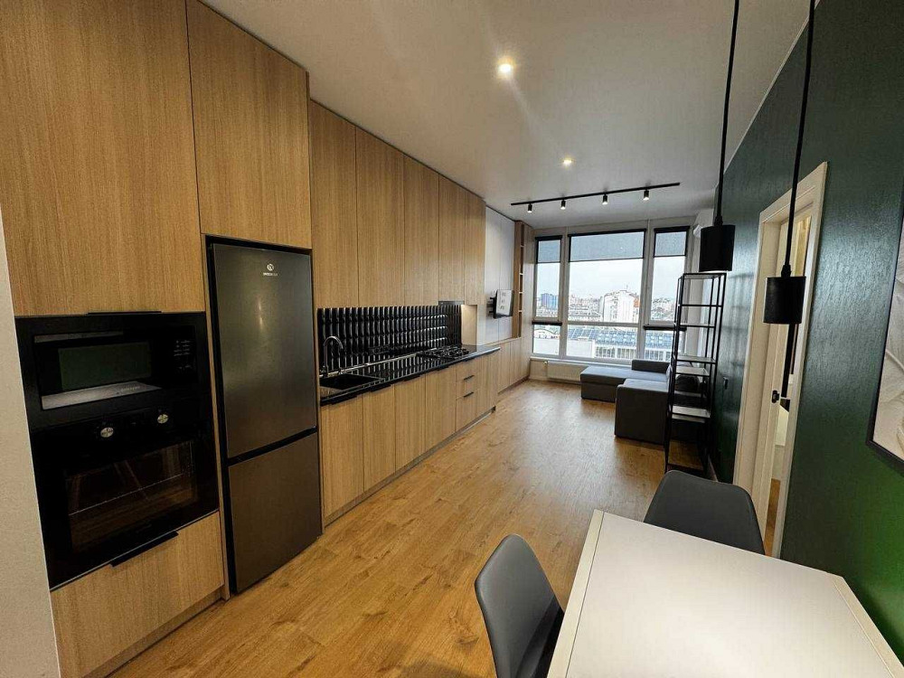 Простора квартира у житловому комплексі бізнес класу Main House Іvano-Frankivsk - photo 1