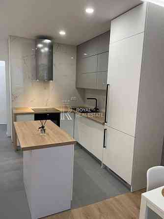 Продаж квартири з дизайнерським ремонтом ЖК Патріотика Дарницький р-н Київ