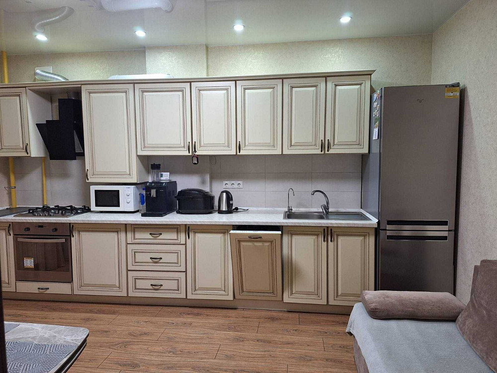 Продається квартира "євродвушка", вул. Бишівська Київський маєток Софіївська Борщагівка - зображення 1