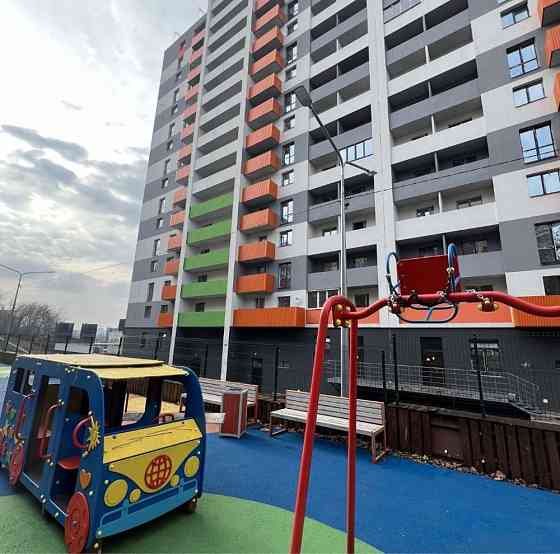 Продам 2 ком. квартиру в сданном доме ЖК Овис 80 м, ул. Клочковская Харьков