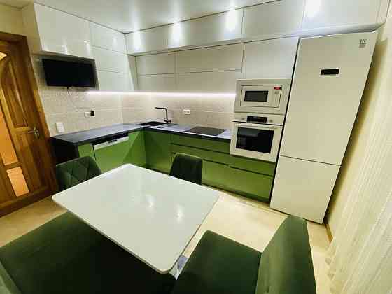 Продаж сучасної стильної квартири в самому центрі міста. Черкассы